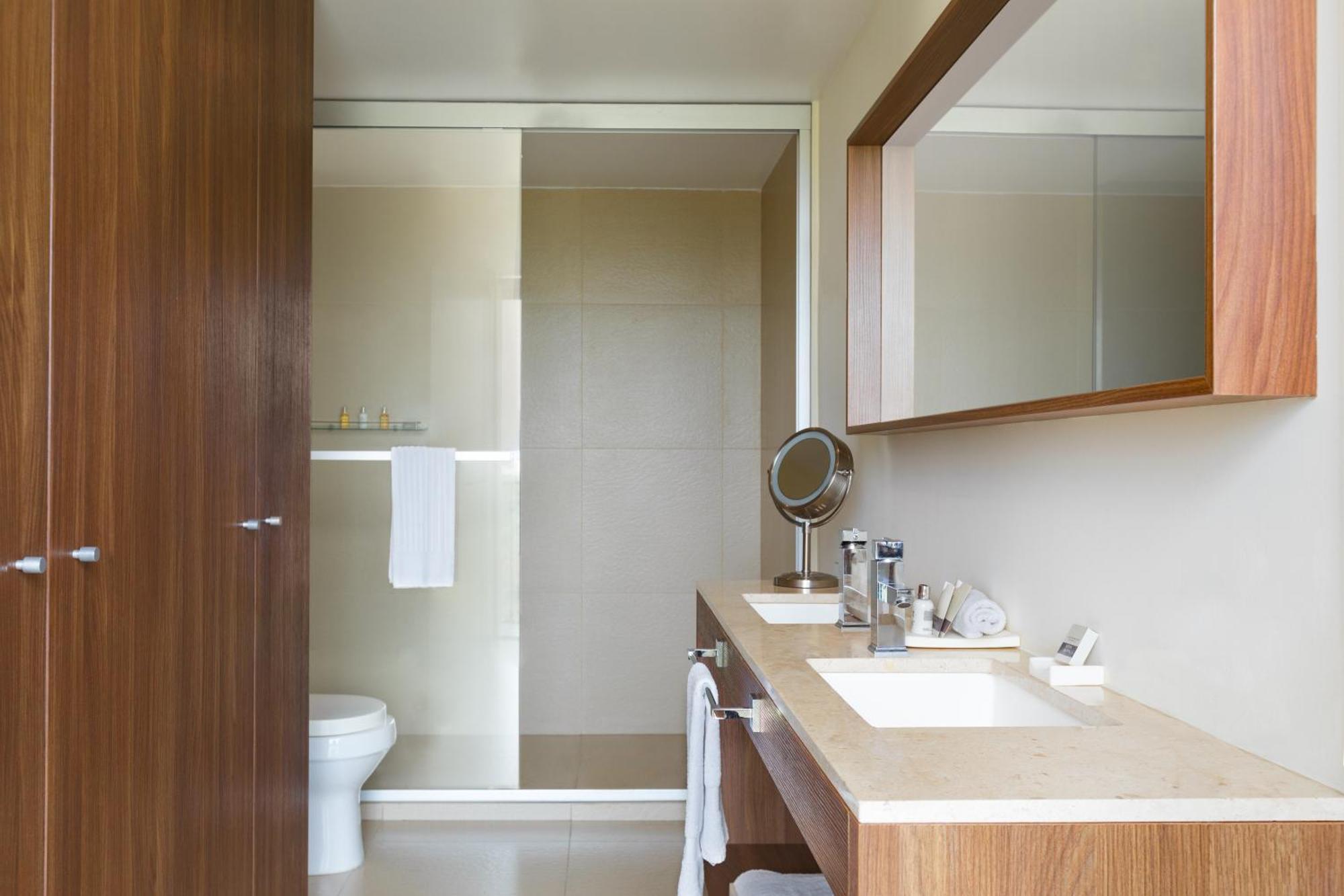 Live Aqua Private Residences Marina Vallarta ปูแอร์โตบาญาร์ตา ภายนอก รูปภาพ